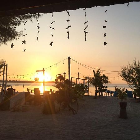 Saeri Matahari Bungalow Gili Air Exterior foto